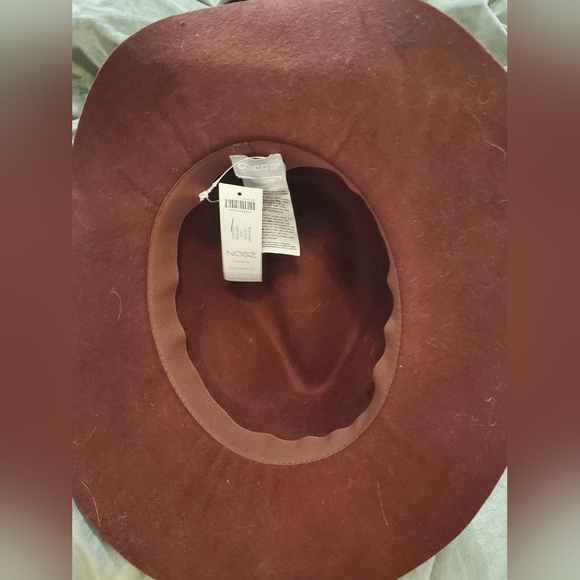 Hat - Picture 4 of 6